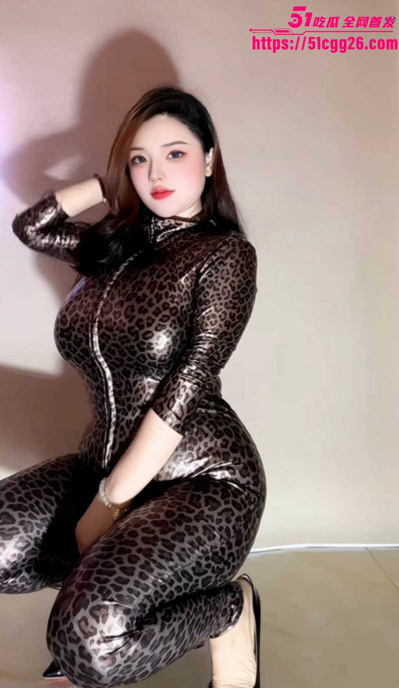 快手爆乳御姐36G大馒头定制福利02 快手爆乳御姐36G大馒头定制福利02