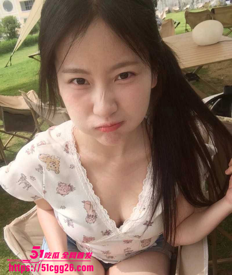 19岁花季少女 19岁花季少女