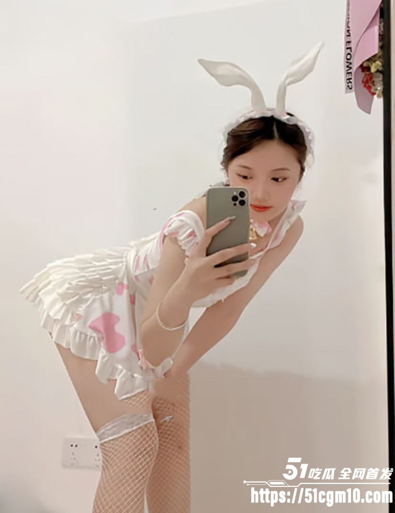 江西拜金女御姐 赵一茹 酒店主动骑乘金主爸爸 开档黑丝疯狂扭腰套弄到高潮 江西拜金女御姐 赵一茹 酒店主动骑乘金主爸爸 开档黑丝疯狂扭腰套弄到高潮
