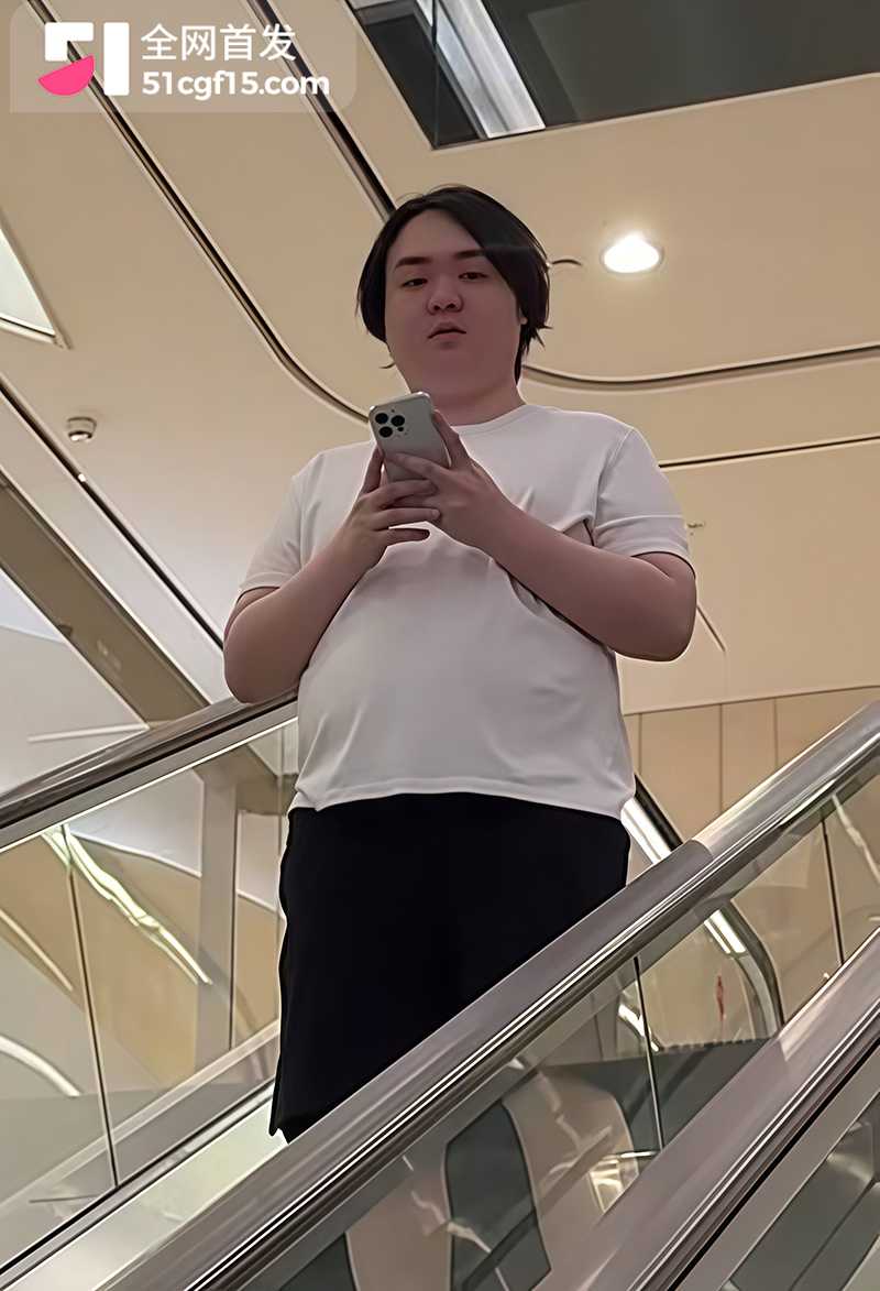抖音千万网红陈伯连环塌房 3 拷贝 抖音千万网红陈伯连环塌房 3 拷贝