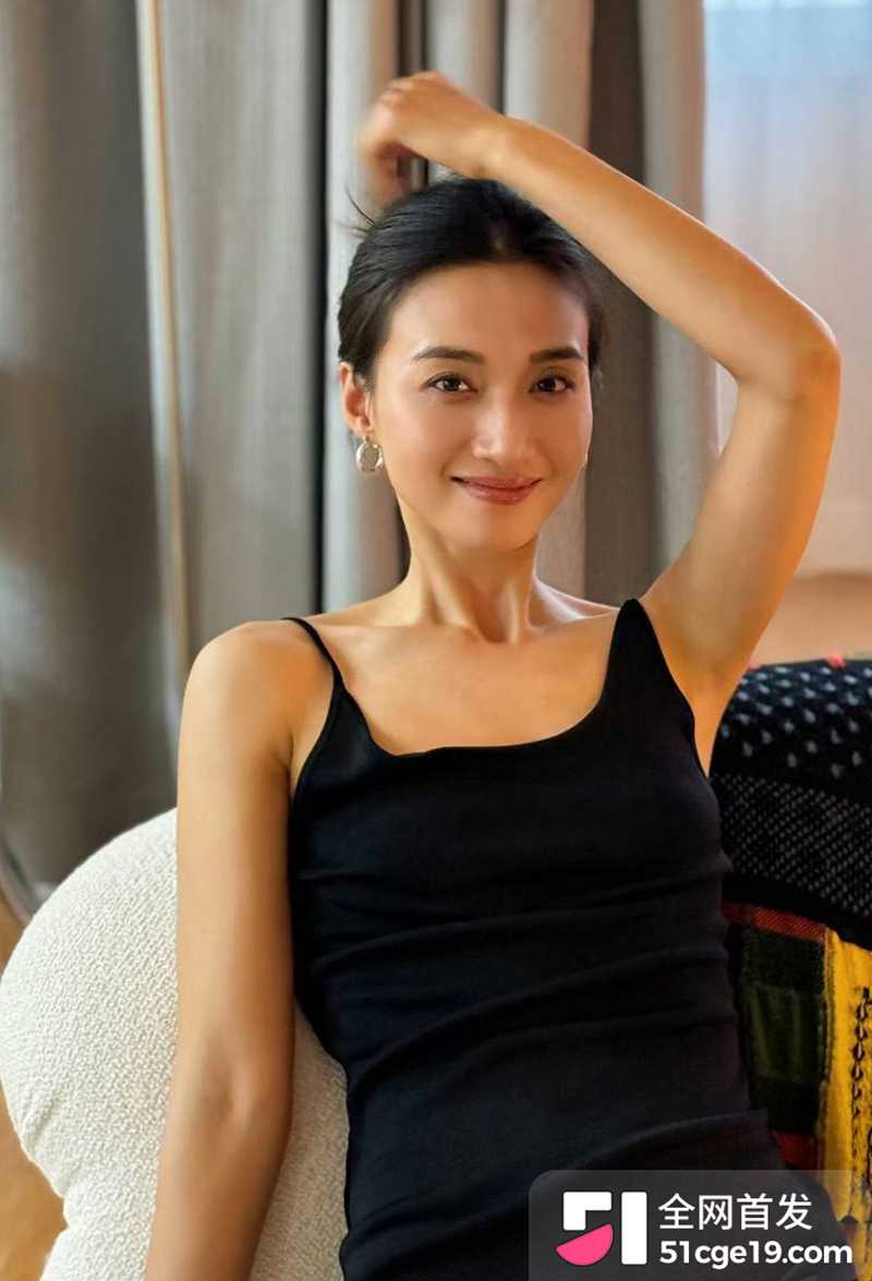 杭天琪女儿怒撕冯文娟 5 拷贝 杭天琪女儿怒撕冯文娟 5 拷贝