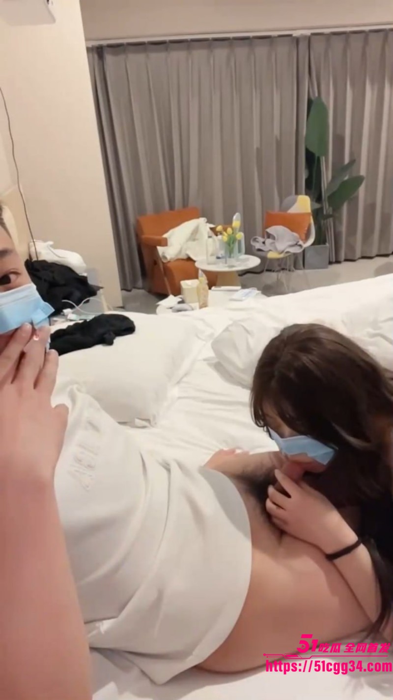 巨乳靓妹直播录屏流出 粉嫩酮体遭纹身男调教蹂躏 雪白翘臀撅起任由肉棒爆操打桩 4 巨乳靓妹直播录屏流出 粉嫩酮体遭纹身男调教蹂躏 雪白翘臀撅起任由肉棒爆操打桩 4