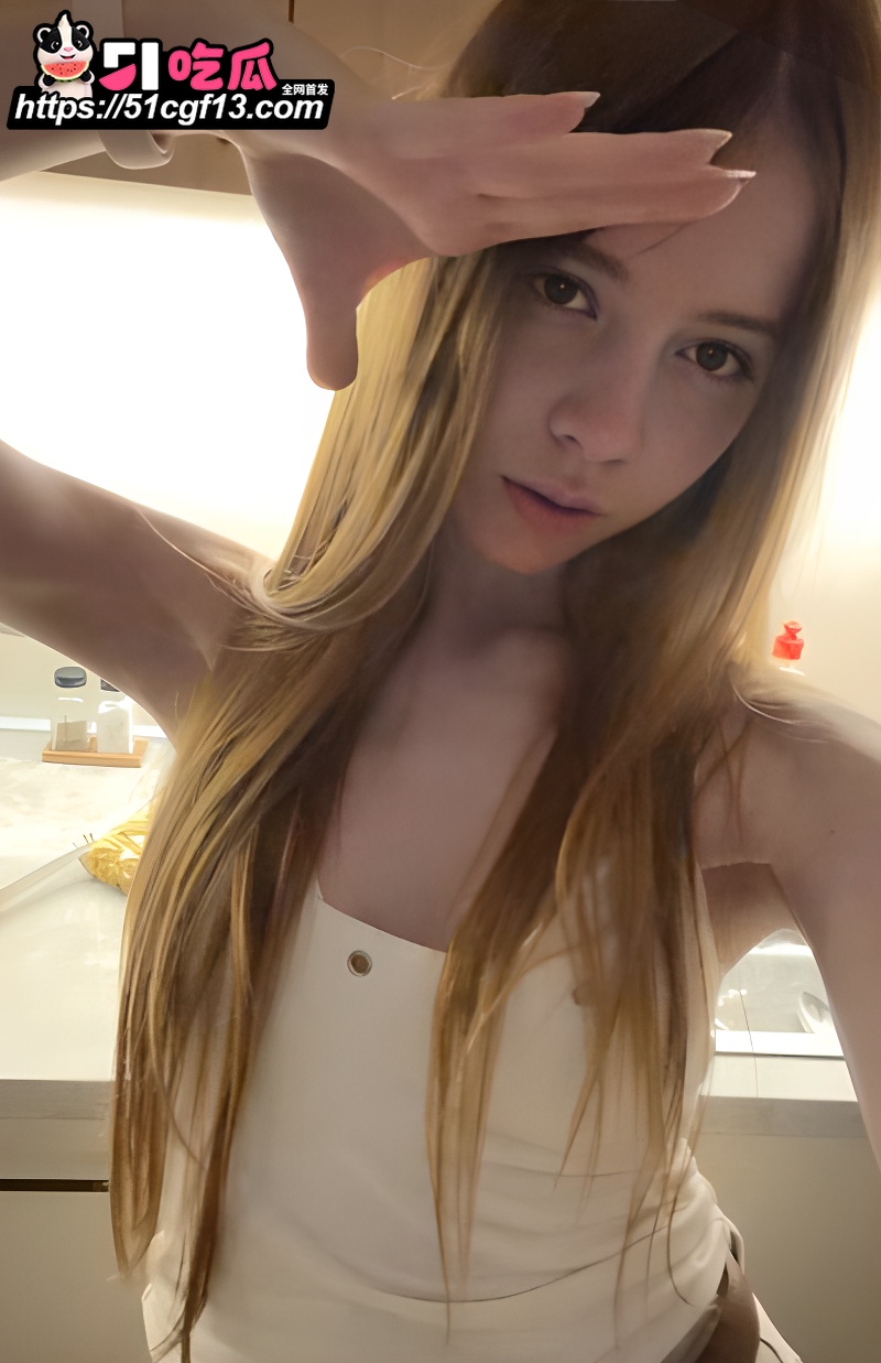 俄罗斯白虎嫩妹 米莉奥 1 俄罗斯白虎嫩妹 米莉奥 1