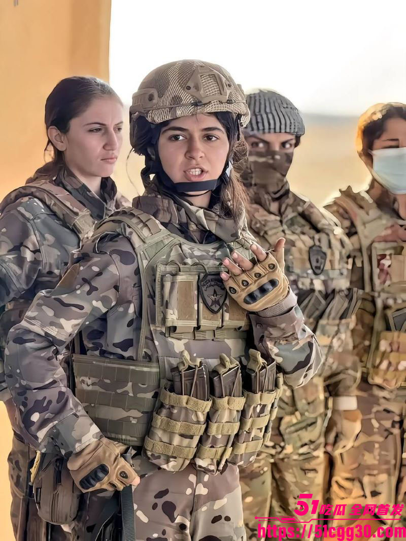 ISIS士兵践踏羞辱尸体视频流出 4 ISIS士兵践踏羞辱尸体视频流出 4