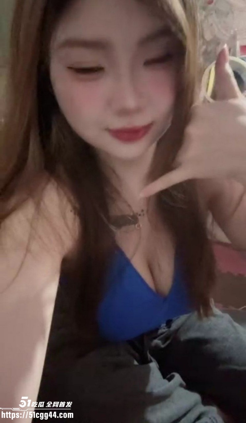 江西赣州巨乳小妹遭男友曝光淫荡自拍 4 江西赣州巨乳小妹遭男友曝光淫荡自拍 4