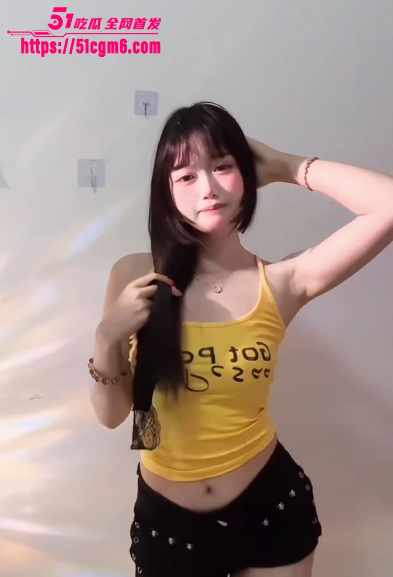 玉女网红清纯妮妮私定福利流出 7 拷贝 玉女网红清纯妮妮私定福利流出 7 拷贝