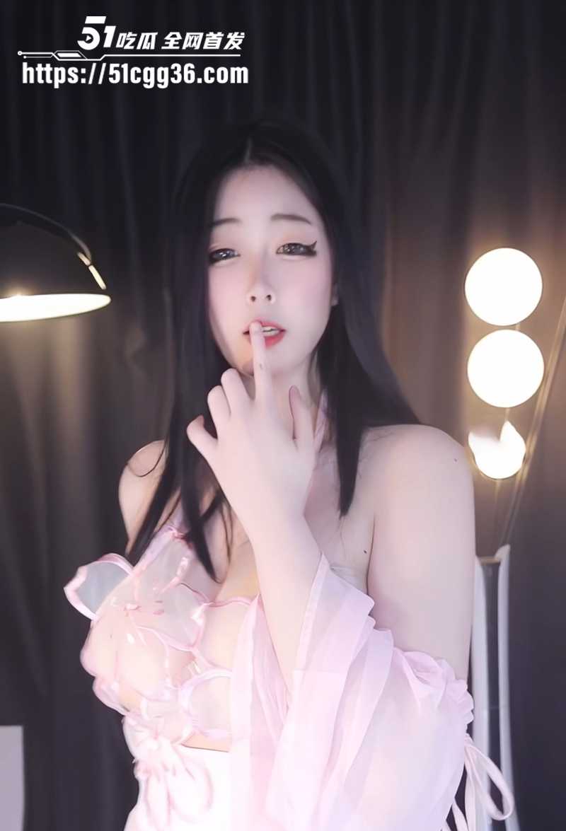 网易CC星秀代言人极品天然巨乳女神66睡不醒土豪定制视频流出3拷贝 网易CC星秀代言人极品天然巨乳女神66睡不醒土豪定制视频流出3拷贝
