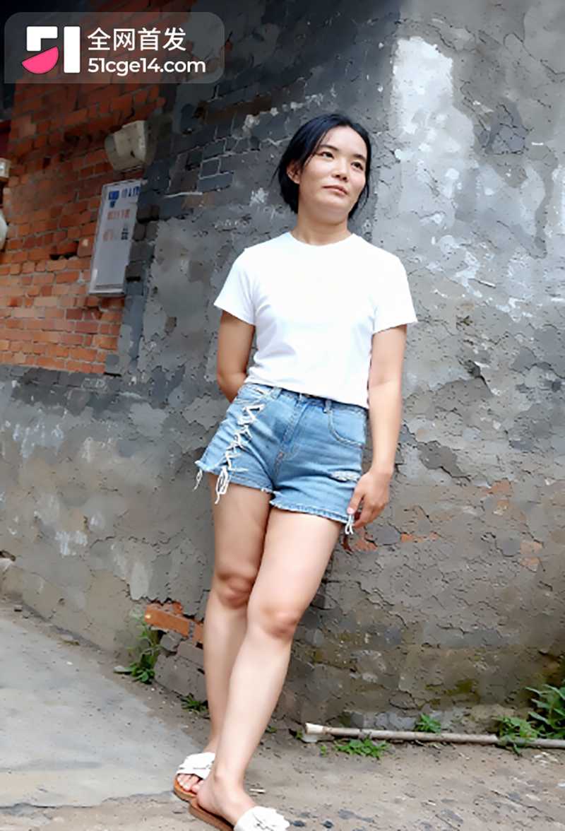 偷拍城中村站街女 2 拷贝 偷拍城中村站街女 2 拷贝