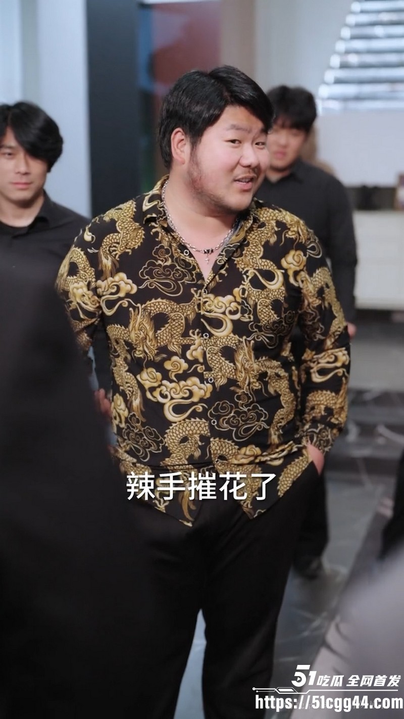 擦边短剧让你做司机你和夫人谈恋爱全集 4 擦边短剧让你做司机你和夫人谈恋爱全集 4