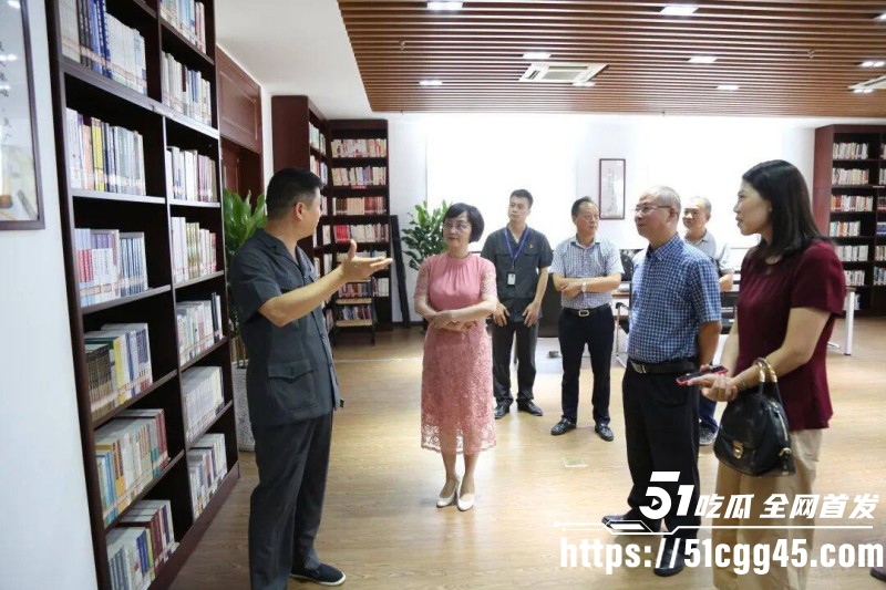 重庆垫江县副主任余凤被曝勾引已婚男下属09 重庆垫江县副主任余凤被曝勾引已婚男下属09