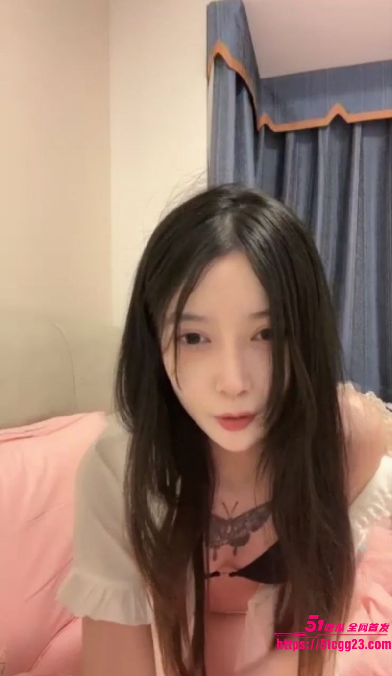 精神小妹纹身极品女神 张佳瑩 下海直播 身材苗条乖巧听话 1 精神小妹纹身极品女神 张佳瑩 下海直播 身材苗条乖巧听话 1