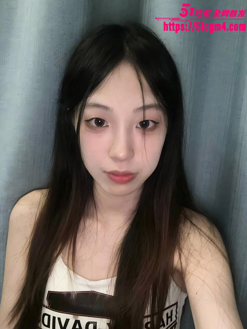 3 3