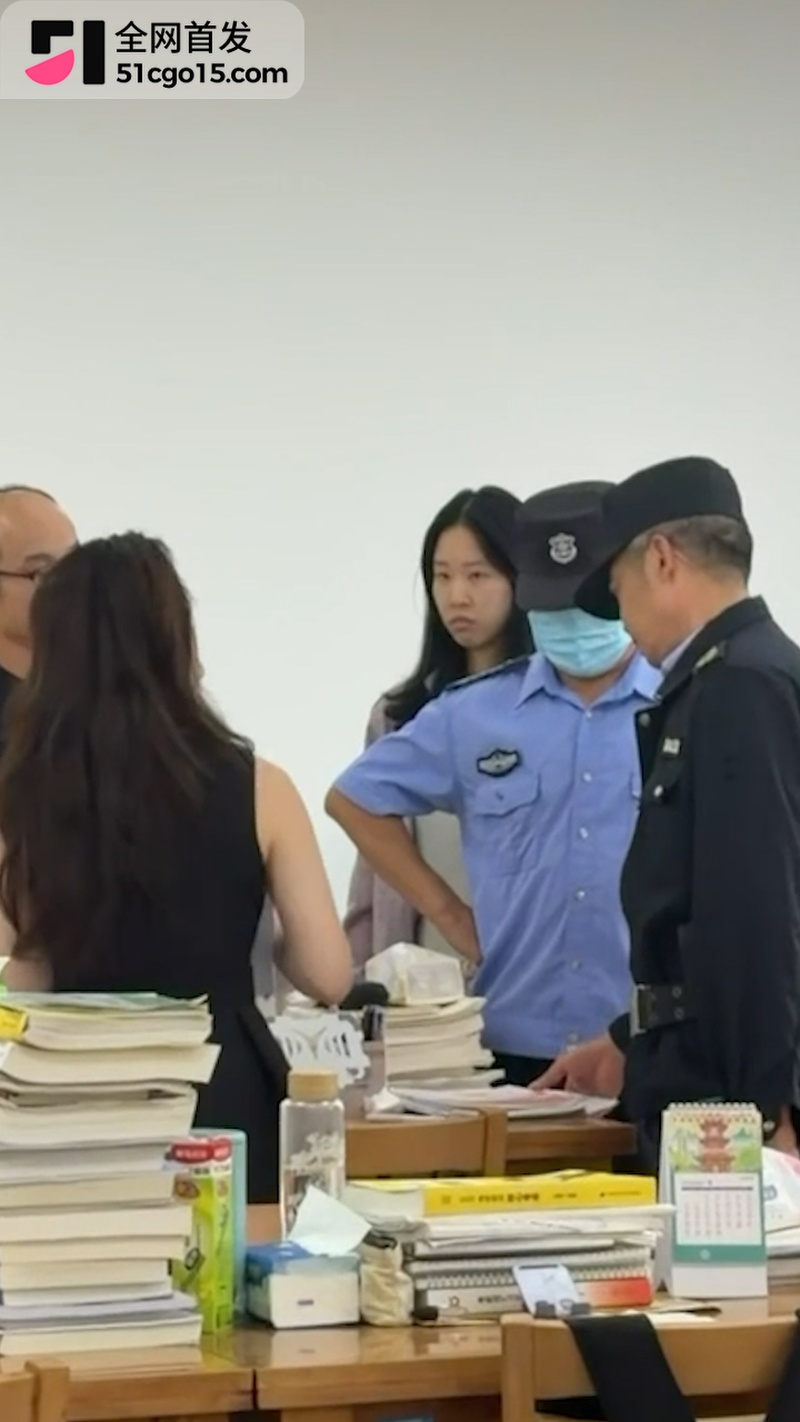 汉江师范学院 玲玲 13 汉江师范学院 玲玲 13