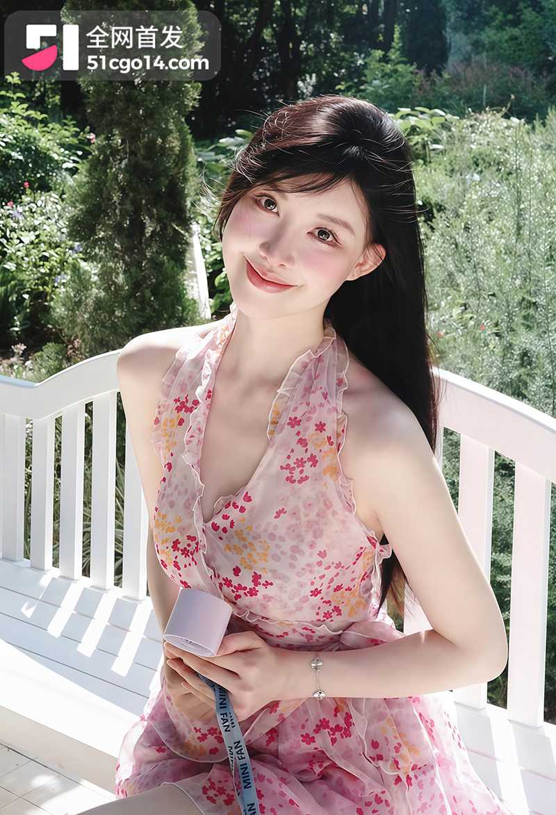 极品高颜值演员陈洛唯与金主在酒店里自拍8拷贝