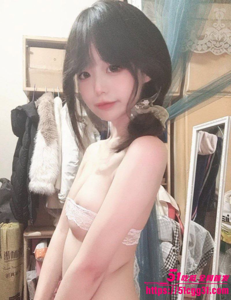 极品高颜值反差婊高雅雯付费私拍曝光 6 极品高颜值反差婊高雅雯付费私拍曝光 6
