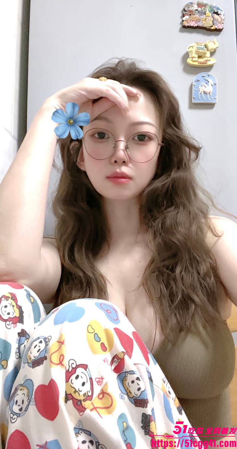 抖音熟女维她高价定制视频疯传 4 抖音熟女维她高价定制视频疯传 4