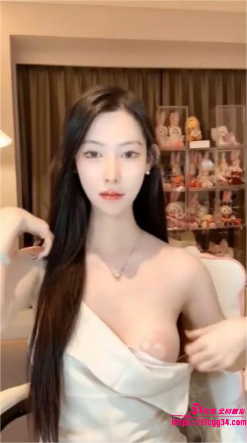 抖音网红闪现露点福利第二弹 巨乳美女漏奶发骚惹火迷人 各种情色瞬间心跳加速淫欲拉满 4 抖音网红闪现露点福利第二弹 巨乳美女漏奶发骚惹火迷人 各种情色瞬间心跳加速淫欲拉满 4