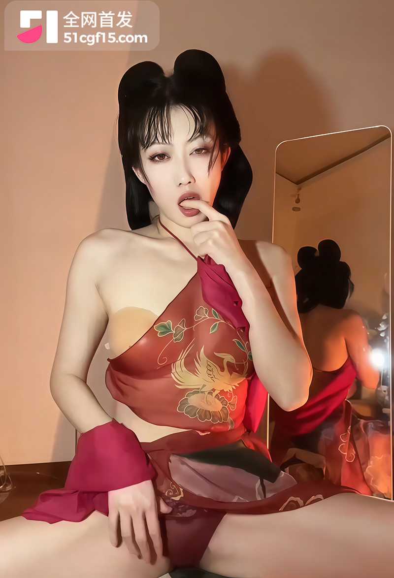 舞蹈老师紫月很会跳定制扭胯热舞漏点合集4拷贝 舞蹈老师紫月很会跳定制扭胯热舞漏点合集4拷贝