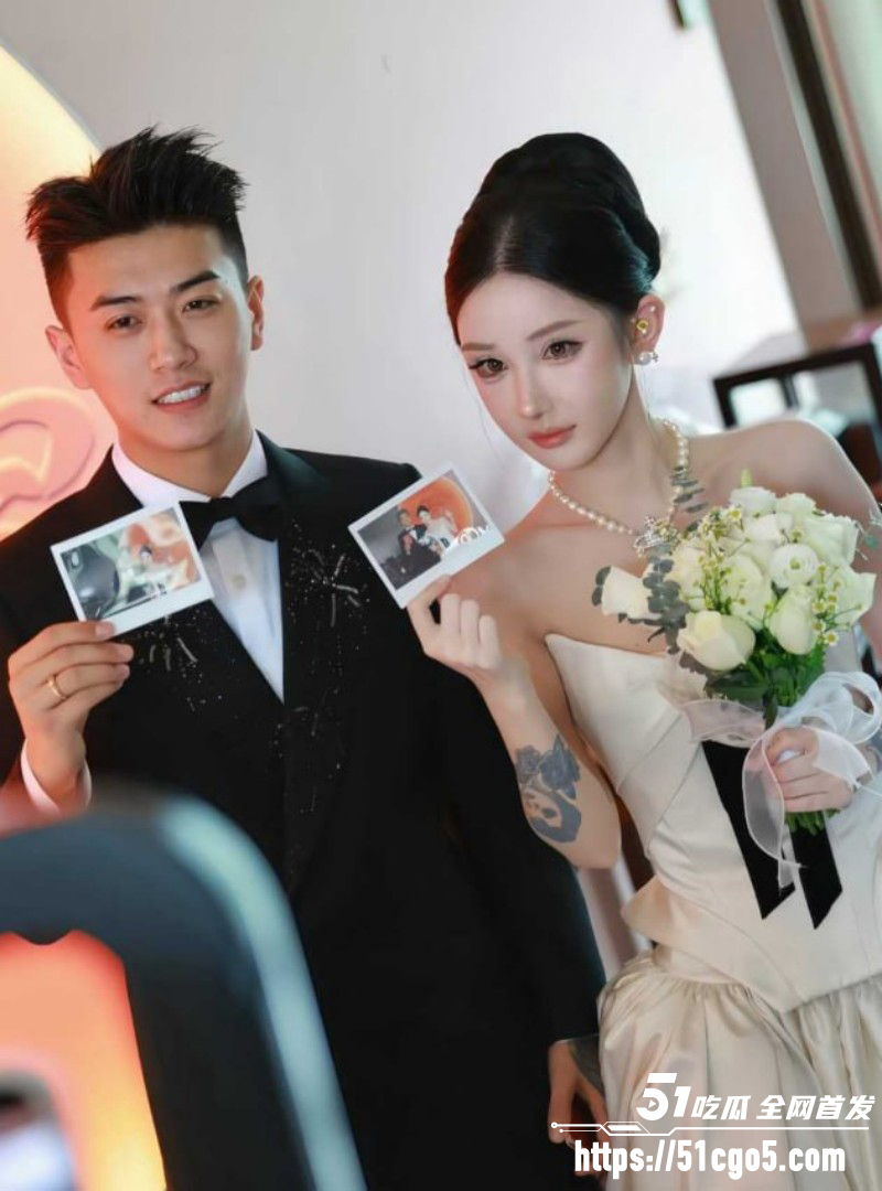 抖音网红任权薛小婉结婚领证08 抖音网红任权薛小婉结婚领证08