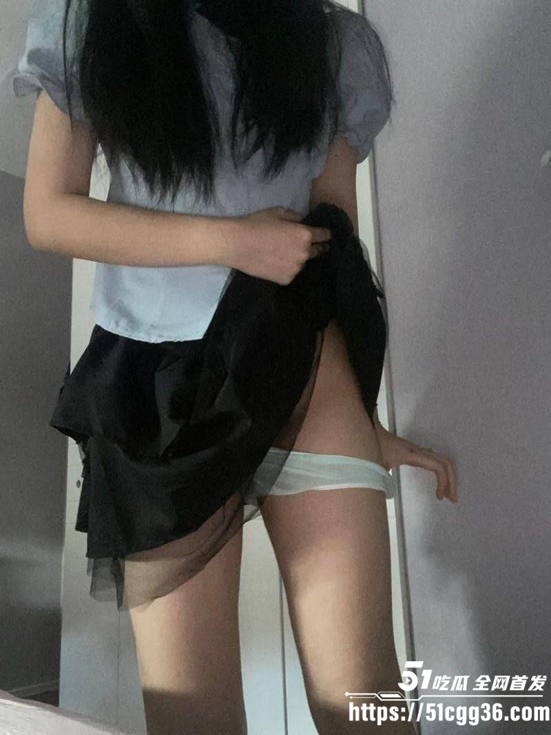 上海学生妹章楠鑫上门约炮视频05 上海学生妹章楠鑫上门约炮视频05