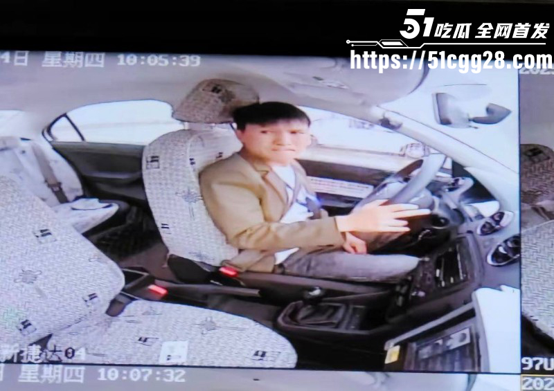 抖音网红小英曝上如拉出轨其亲表妹019 抖音网红小英曝上如拉出轨其亲表妹019