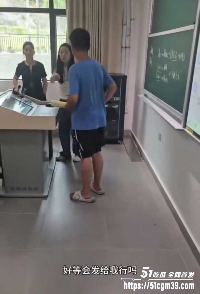 上海第二工业大学杀神代课被抓视频流出4拷贝 上海第二工业大学杀神代课被抓视频流出4拷贝