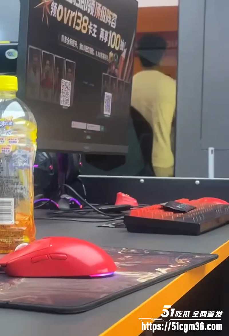 成都网吧激情性爱视频流出 1 拷贝 成都网吧激情性爱视频流出 1 拷贝