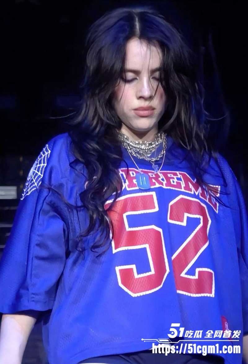 美国歌手BillieEilish比莉·艾利什演唱会大秀骆驼趾视频曝光4拷贝 美国歌手BillieEilish比莉·艾利什演唱会大秀骆驼趾视频曝光4拷贝