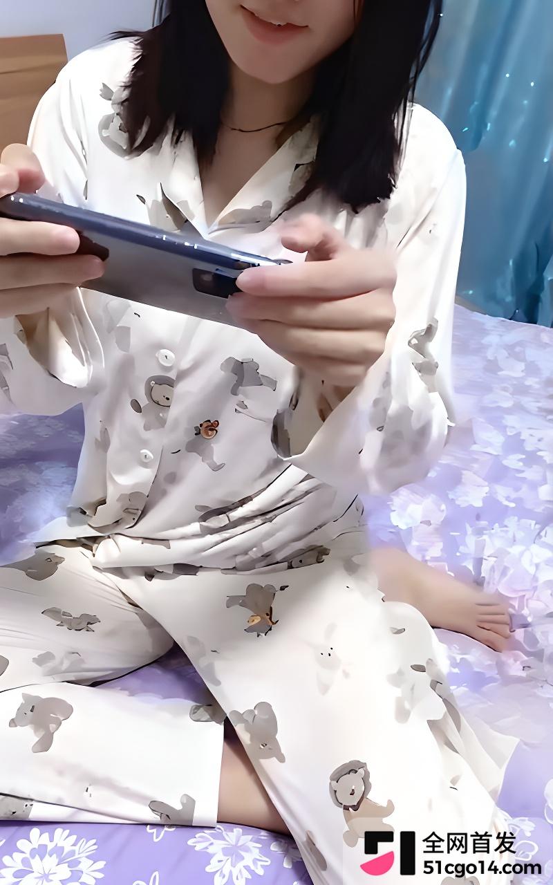 妹妹的第一次给了我忽悠妹妹口交1 妹妹的第一次给了我忽悠妹妹口交1