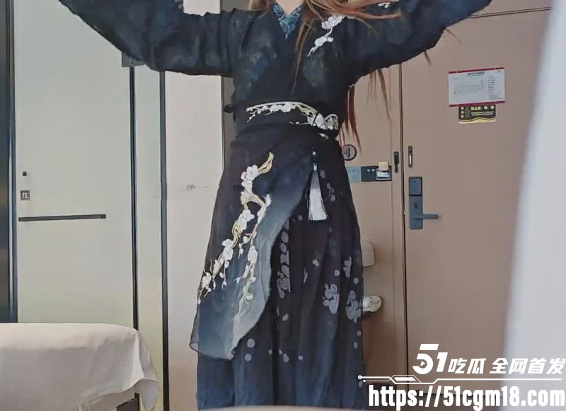 海角乱伦大神侄女小玲新作 2 海角乱伦大神侄女小玲新作 2