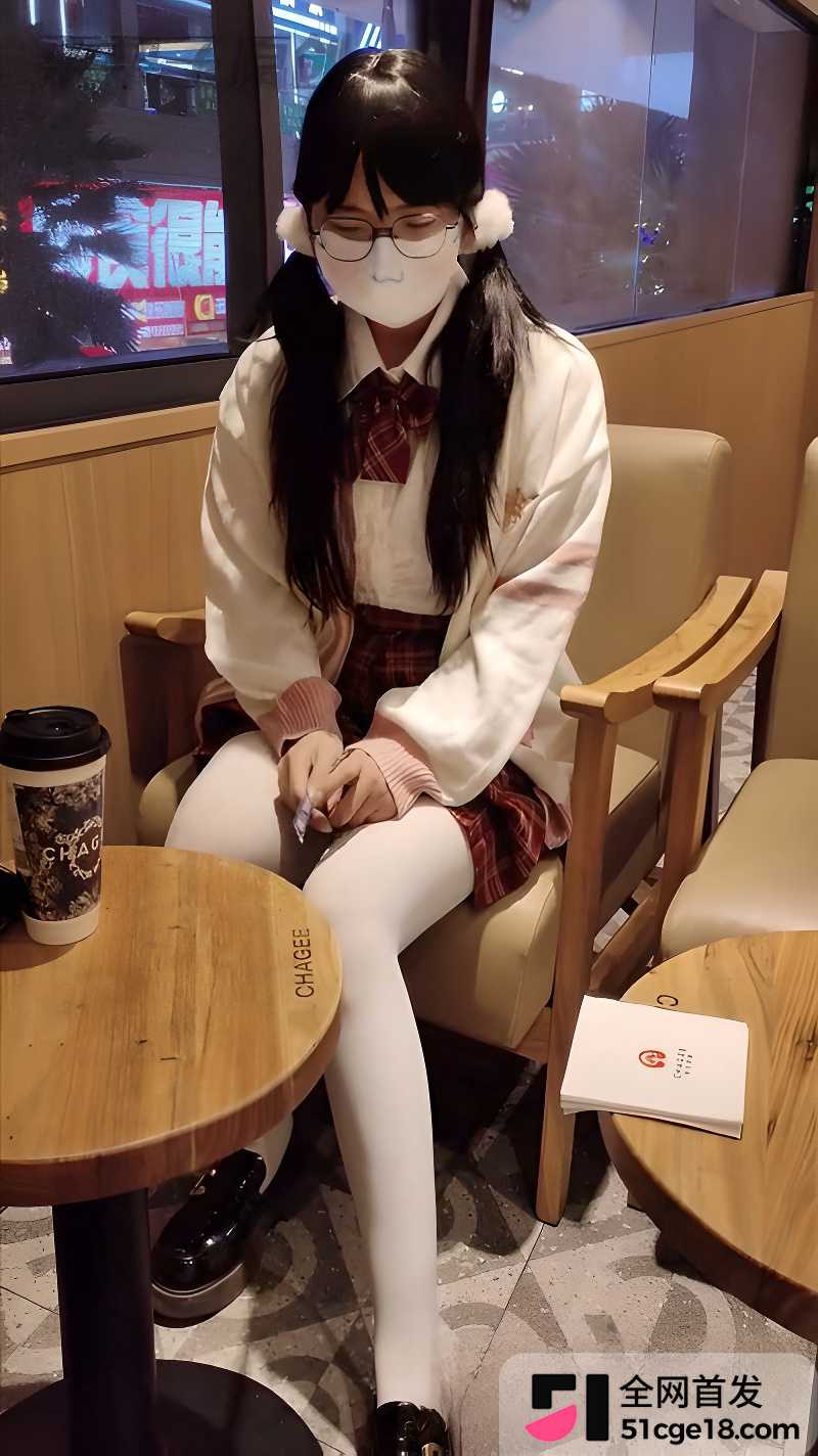双马尾萝莉 栗栗子 JK制服塞跳蛋上街 1 双马尾萝莉 栗栗子 JK制服塞跳蛋上街 1