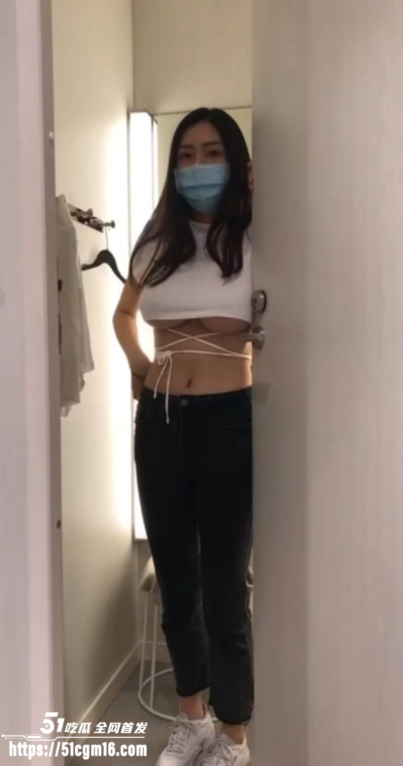 台湾素人空姐性爱自拍 4 台湾素人空姐性爱自拍 4