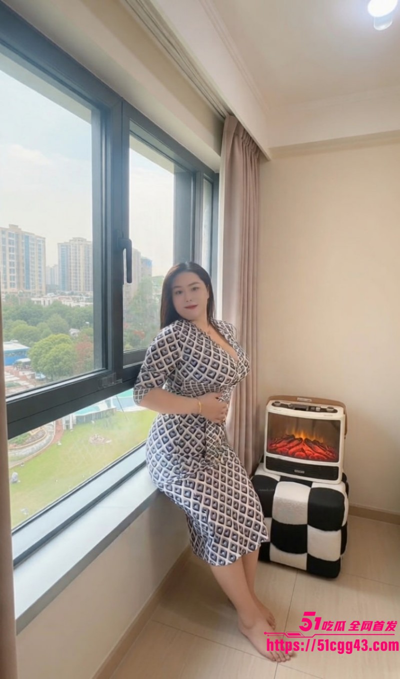 抖音熟女网红 月牙 金主定制福利 4 抖音熟女网红 月牙 金主定制福利 4