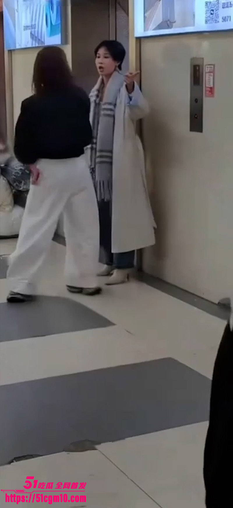 杭州四季青老板娘二姐怒撕小三13 杭州四季青老板娘二姐怒撕小三13