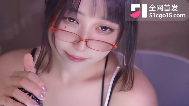 ASMR声控博主3