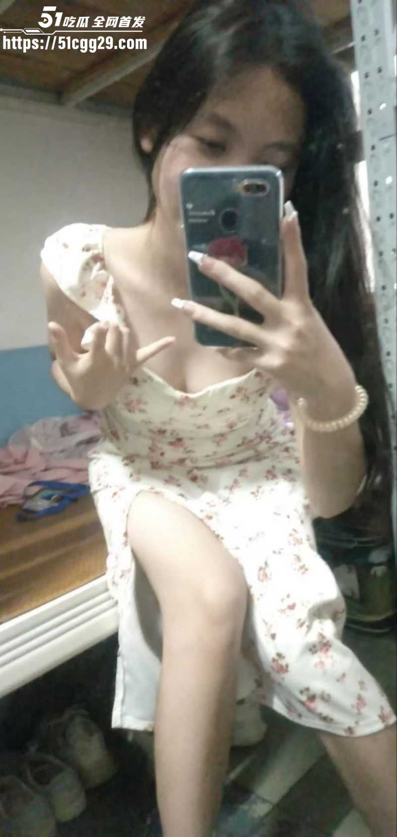 清纯学生妹宿舍自慰被曝光05 清纯学生妹宿舍自慰被曝光05