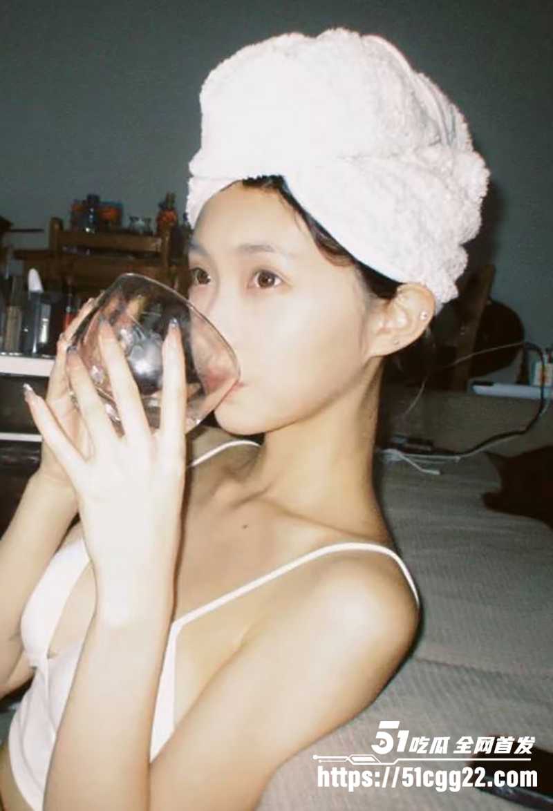 兄妹乱伦聊天记录及视频曝光 2 拷贝 兄妹乱伦聊天记录及视频曝光 2 拷贝