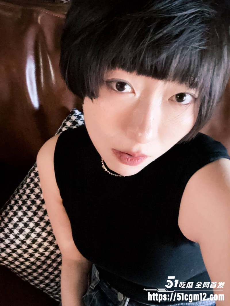 甘肃短发少妇 马燕 出轨公司领导自拍 1 甘肃短发少妇 马燕 出轨公司领导自拍 1