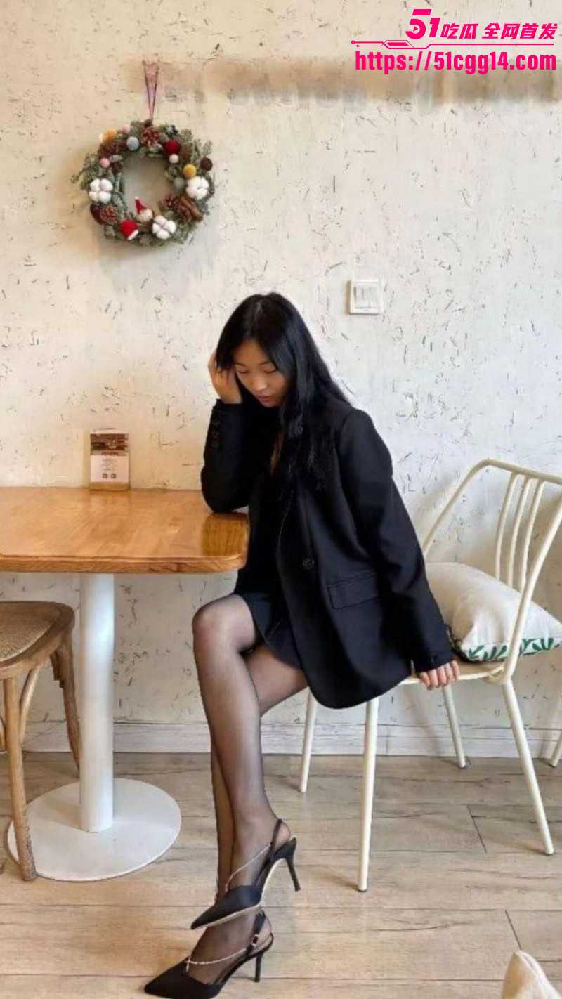 上海健身婊被土豪带回别墅暴操02 上海健身婊被土豪带回别墅暴操02