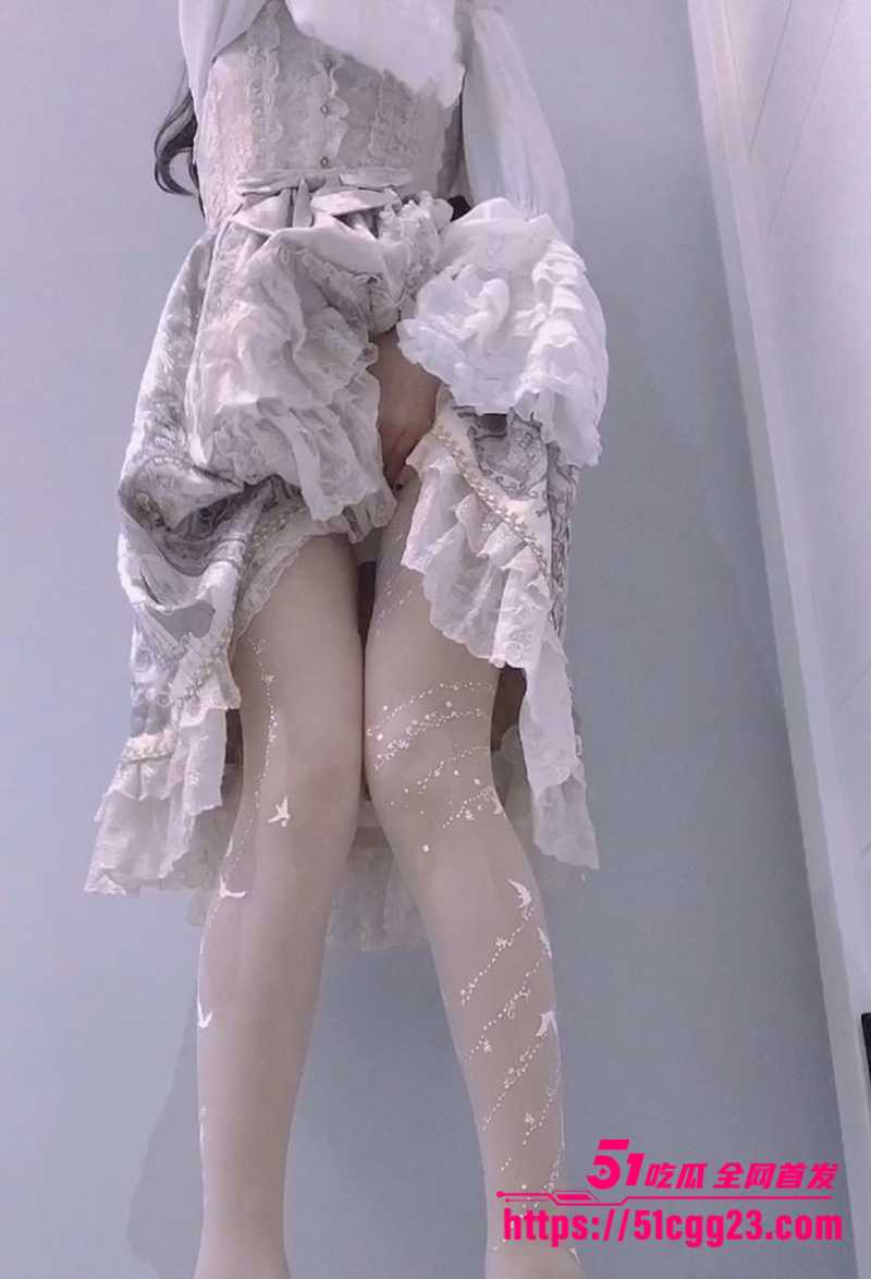 推特极品高颜值萝莉可爱兔付费定制大尺度自慰视频流出2拷贝 推特极品高颜值萝莉可爱兔付费定制大尺度自慰视频流出2拷贝