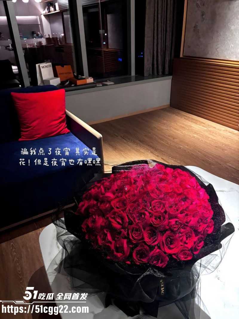 07年拜金女炫耀恋爱日常被曝光卖逼014 07年拜金女炫耀恋爱日常被曝光卖逼014