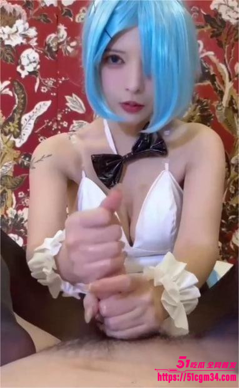 少女福利姬 03loveyo 制服性感自拍 2 少女福利姬 03loveyo 制服性感自拍 2