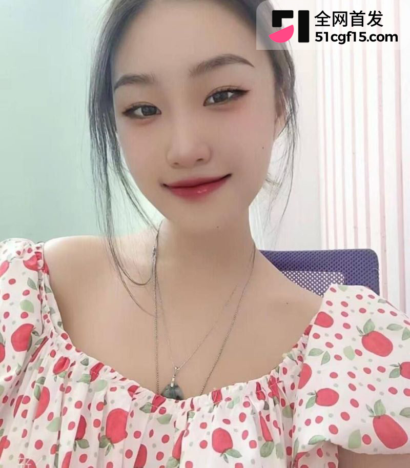 大学生女友完美露脸实拍 3 大学生女友完美露脸实拍 3