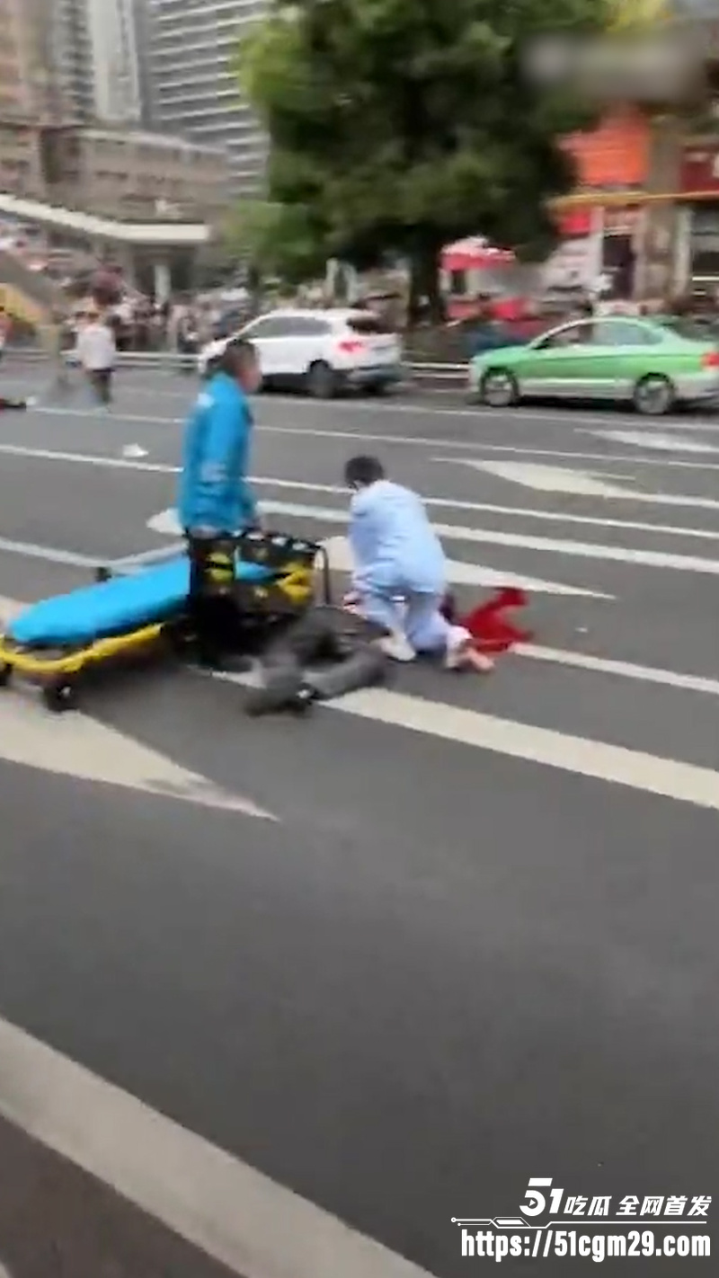 成都天府 轿车无差别撞人事件 5 成都天府 轿车无差别撞人事件 5