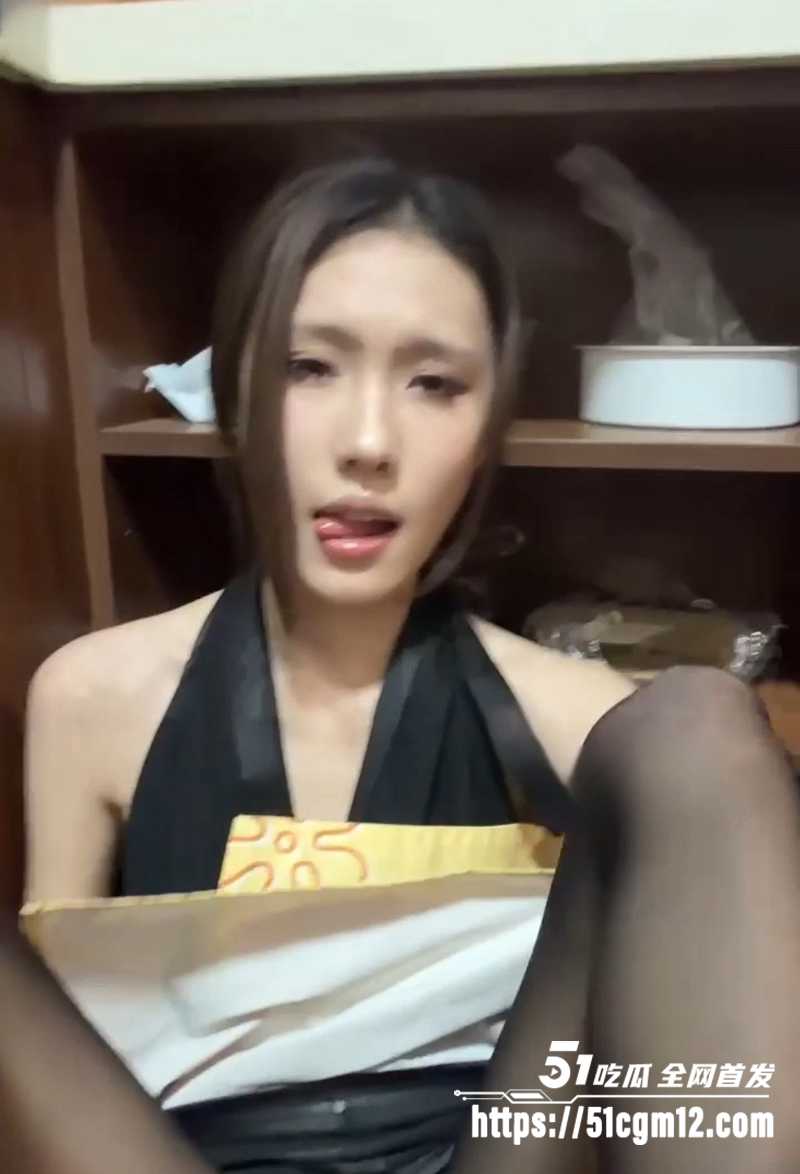 推特阿黑颜福利姬胆胆单篇新作禁忌的母子视频流出4拷贝 推特阿黑颜福利姬胆胆单篇新作禁忌的母子视频流出4拷贝