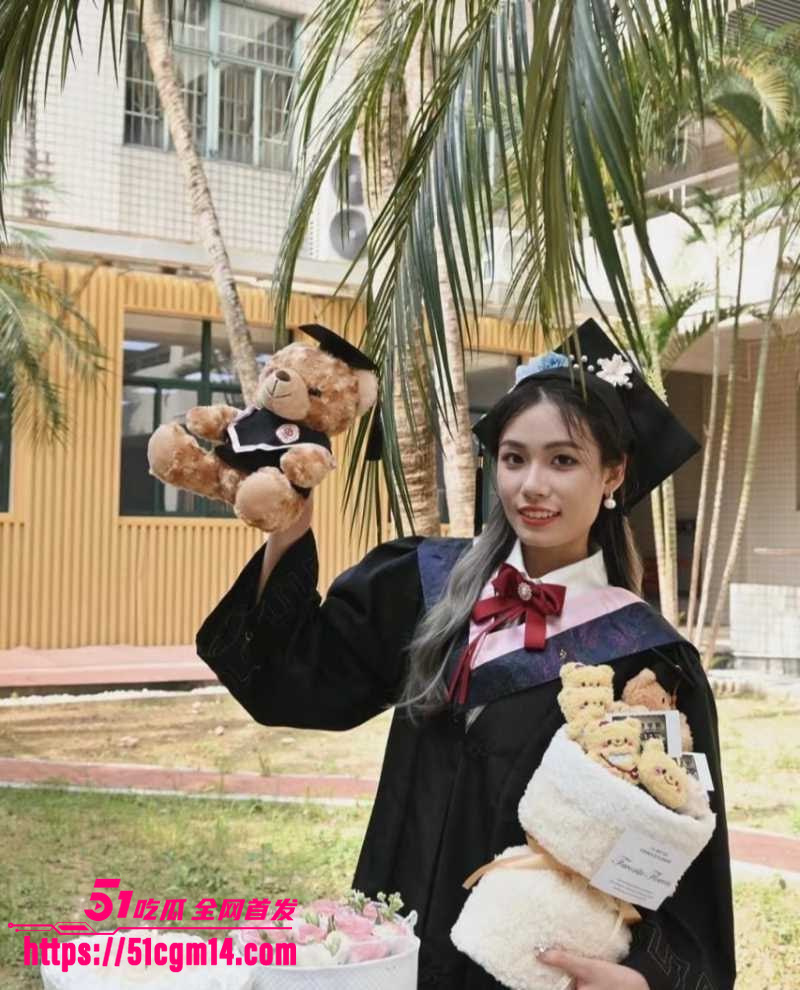 三亚拜金女 周书婷 与富豪酒店开房 2 三亚拜金女 周书婷 与富豪酒店开房 2