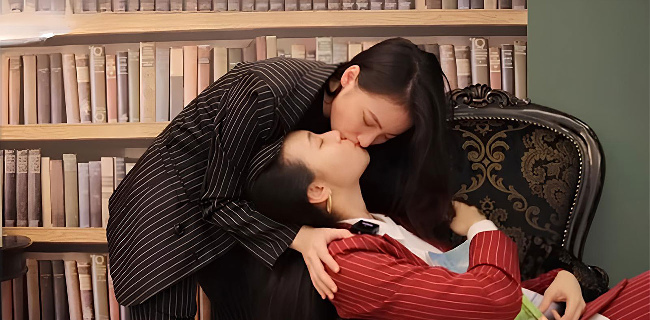 极品双女博主 阿卡贝拉与卡卡贝拉 身体部位七连吻 眼神暧昧红唇激吻 女同ASMR心脏爆击！