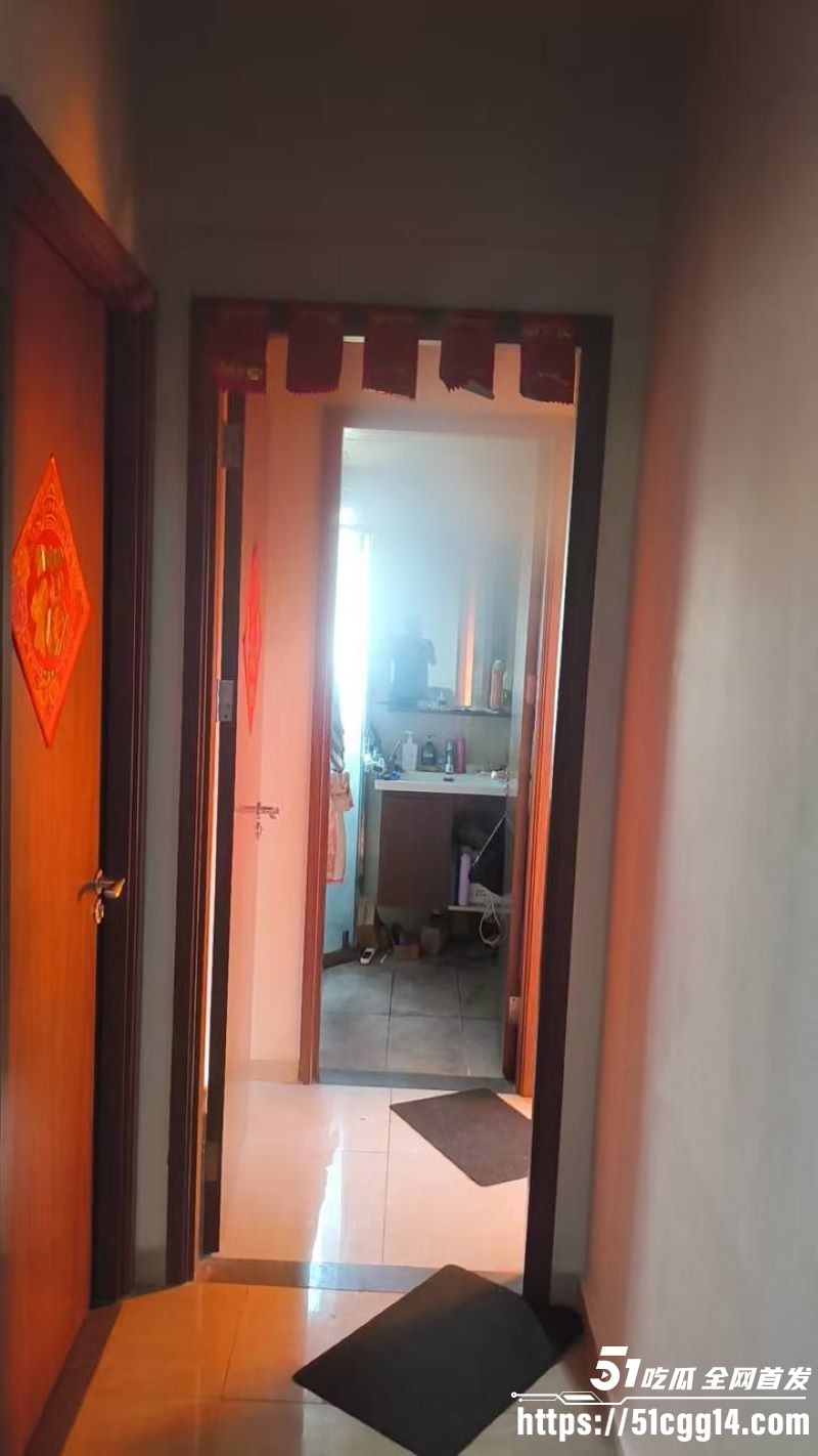广东珠海香洲区绿景玺悦湾小区业主酒后纵火烧房子 3 广东珠海香洲区绿景玺悦湾小区业主酒后纵火烧房子 3