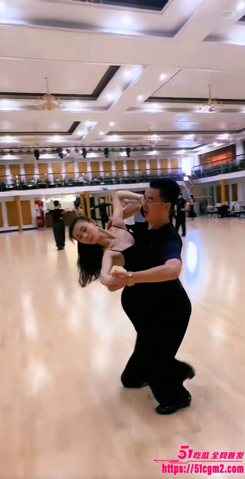 新婚少妇孙淼出轨第三弹 3 新婚少妇孙淼出轨第三弹 3