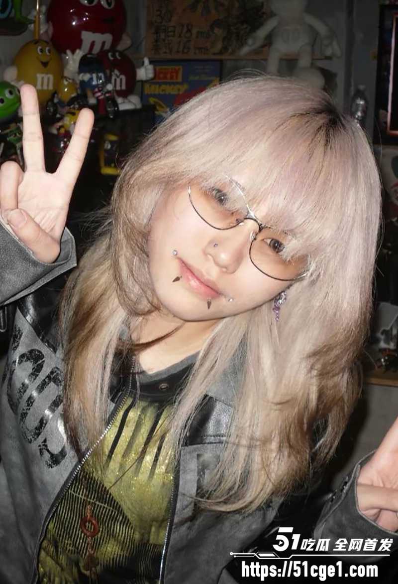 刚成年女孩机械碟被轮奸 6 拷贝 刚成年女孩机械碟被轮奸 6 拷贝